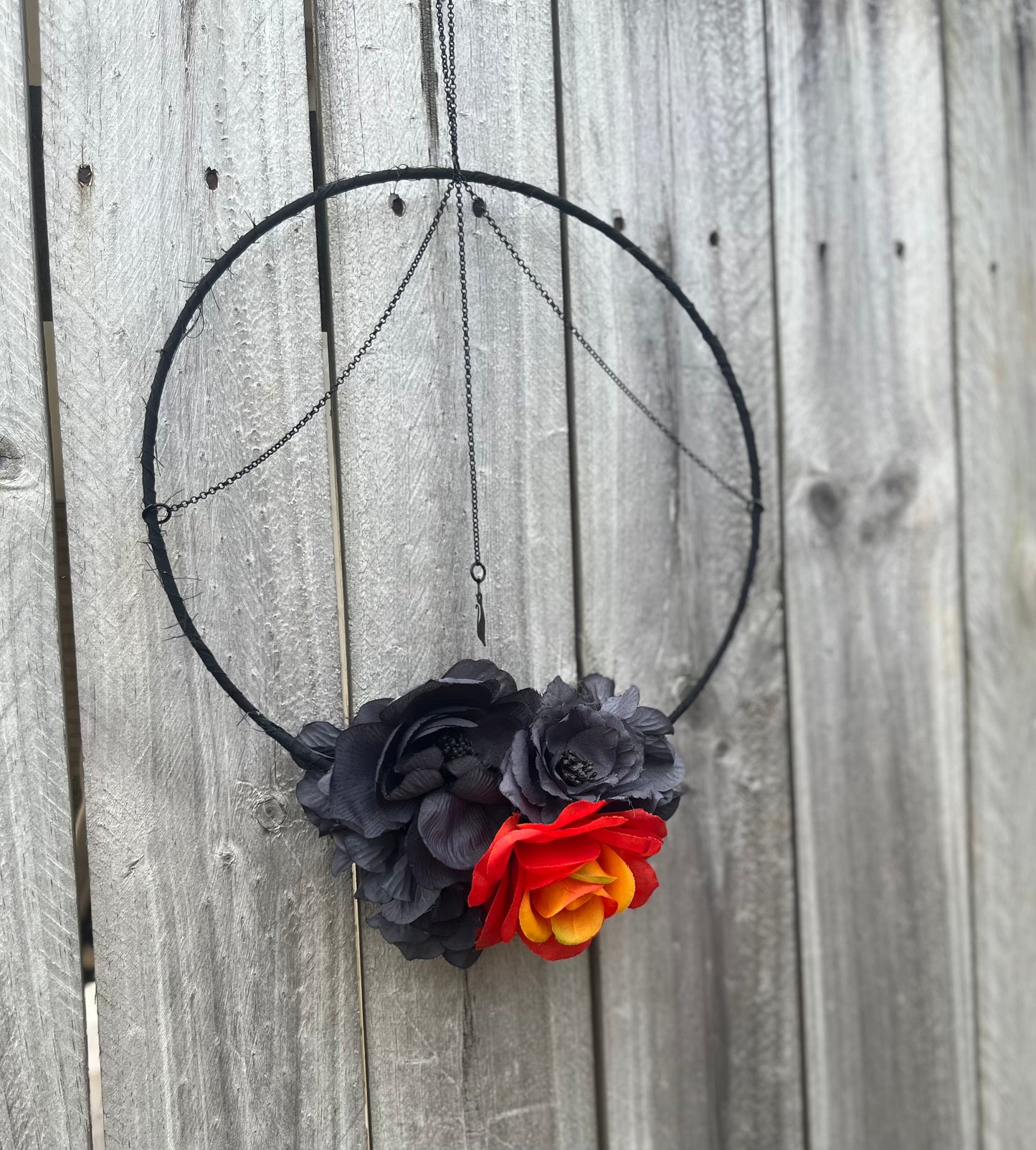 Flowers & Chains - Hanging Wreath