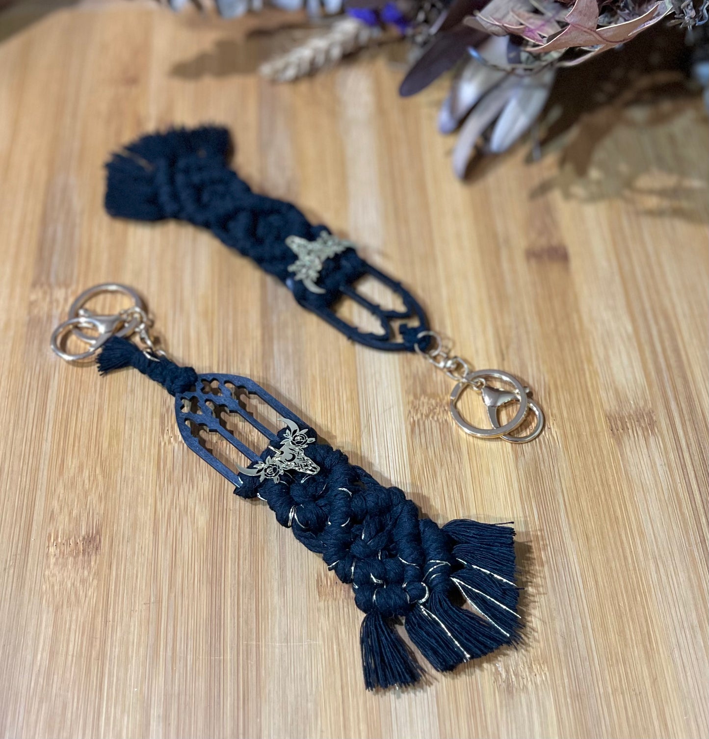 Macrame Key Fob - Bucranium - Black